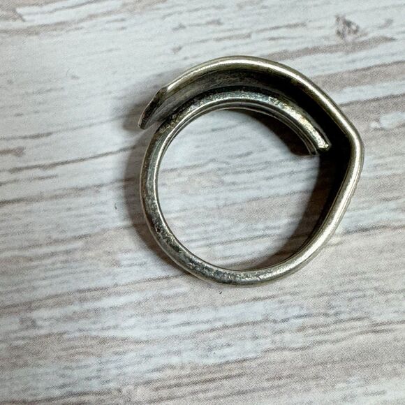 Vintage Silver Plated Spoon Wrap Ring With Patina Size 7 - Picture 3 of 6